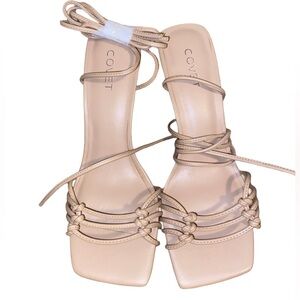 Covet Women's Tan Beige Strappy Sandals Low Heel with Staps